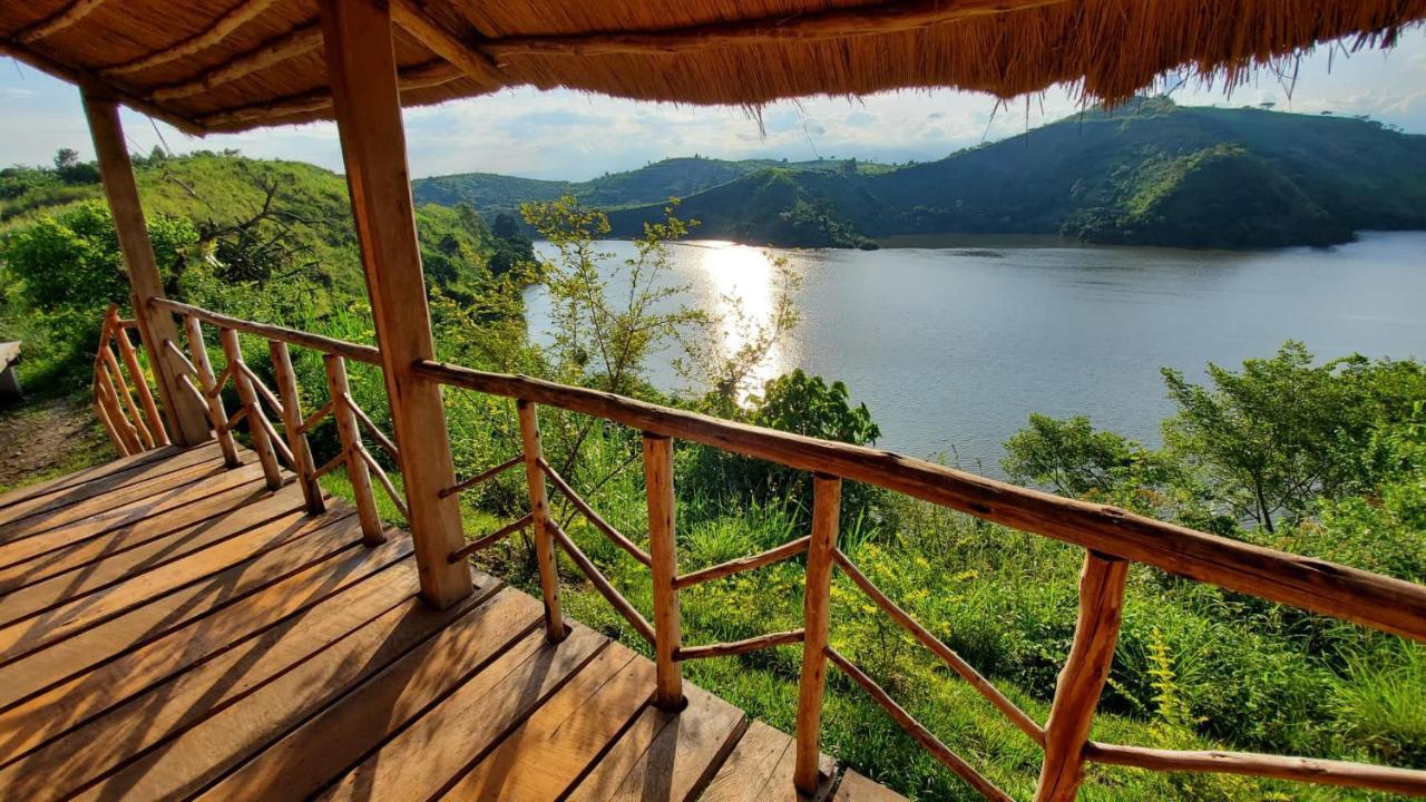 Mwamba Kelele Lodge Fort Portal Extérieur photo