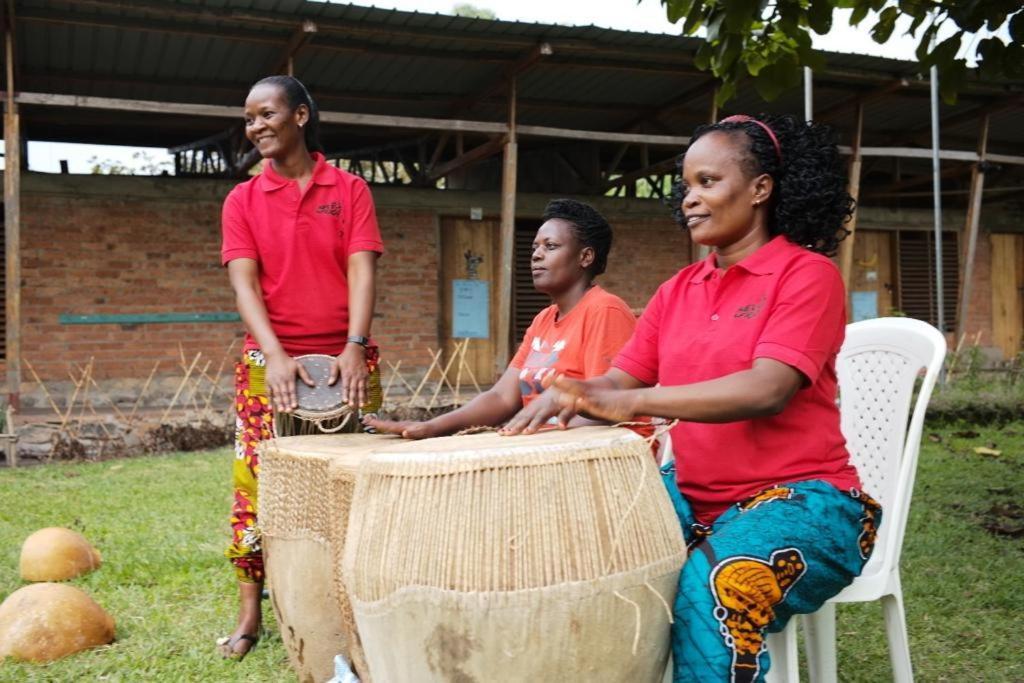 Mwamba Kelele Lodge Fort Portal Extérieur photo