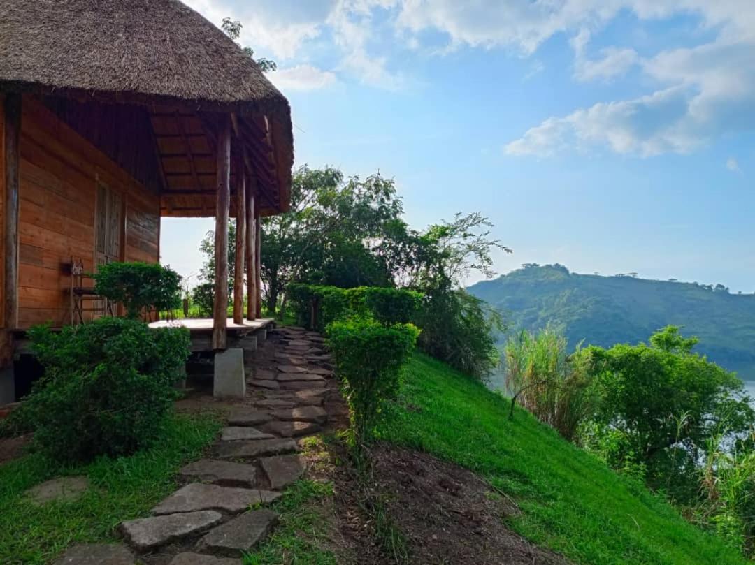 Mwamba Kelele Lodge Fort Portal Extérieur photo