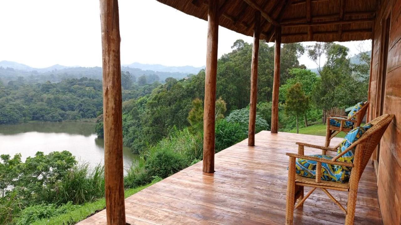 Mwamba Kelele Lodge Fort Portal Extérieur photo