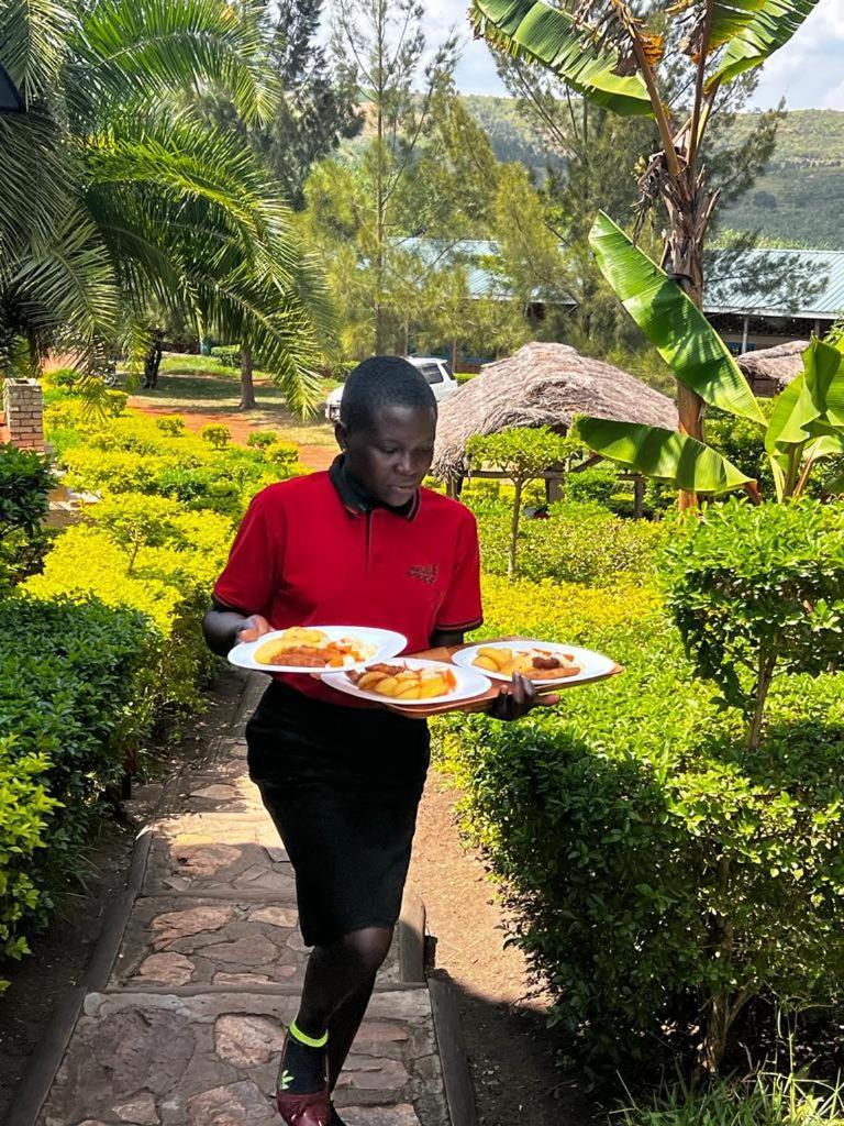 Mwamba Kelele Lodge Fort Portal Extérieur photo
