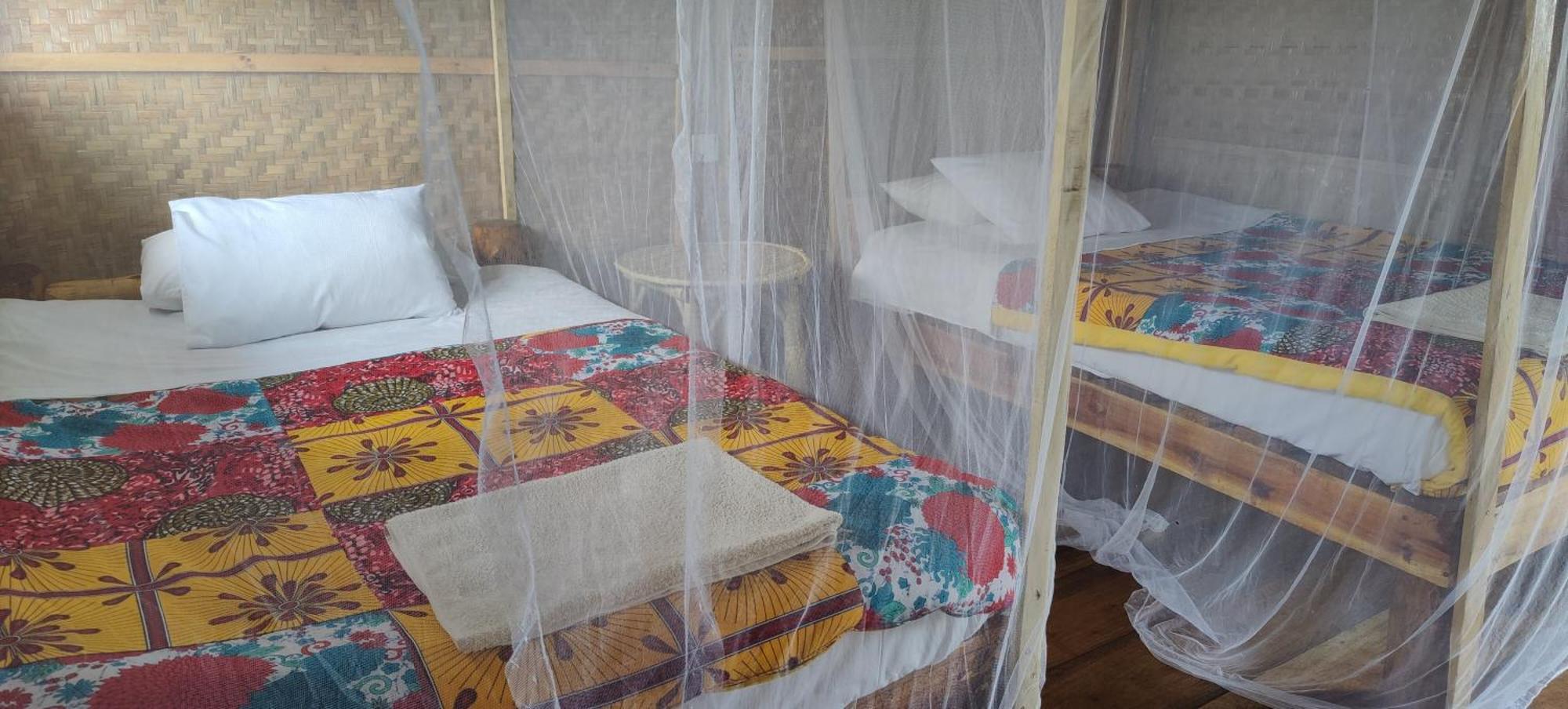 Mwamba Kelele Lodge Fort Portal Extérieur photo