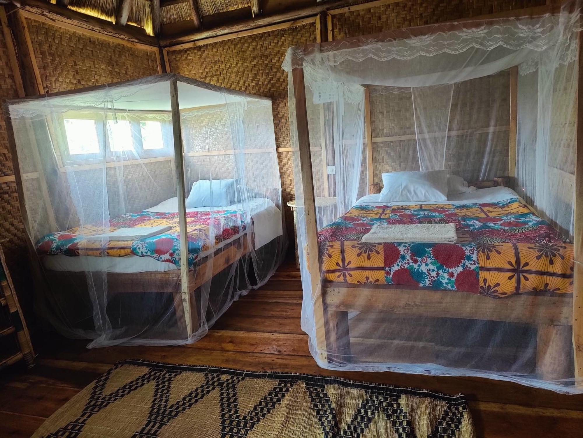 Mwamba Kelele Lodge Fort Portal Extérieur photo